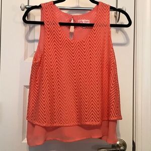 Candie’s peach colored 2 layer scoop neck tank top with crochet (M)